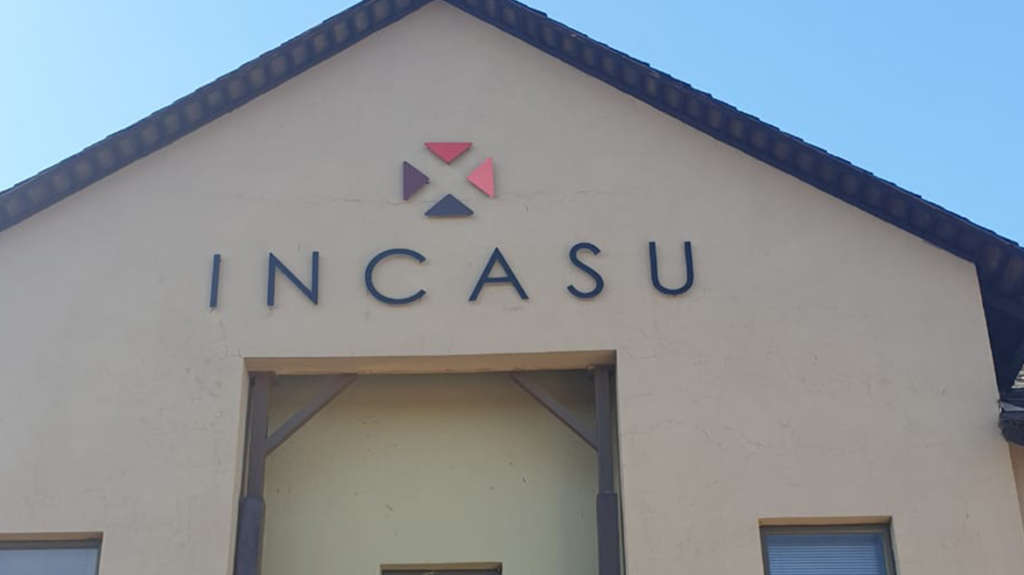 Incasu Shop Signage